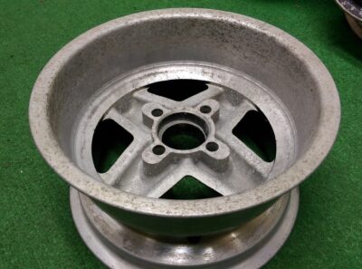 REVOLUTION 4 Spoke Classic 13x6j / 13x7j +15 -14 4x101.6 CB