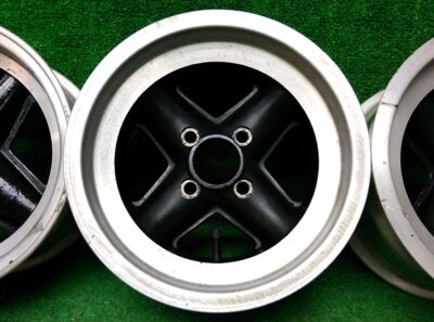 REVOLUTION 4 Spoke Classic 13x6j / 13x7j +15 -14 4x101.6 CB