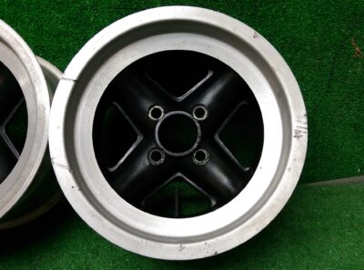 REVOLUTION 4 Spoke Classic 13x6j / 13x7j +15 -14 4x101.6 CB