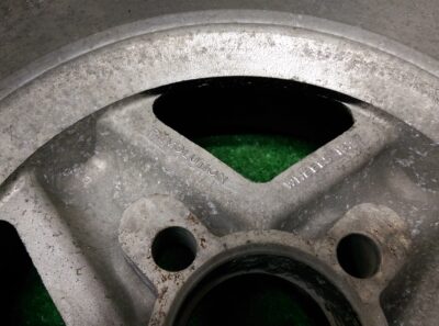 REVOLUTION 4 Spoke Classic 13x6j / 13x7j +15 -14 4x101.6 CB