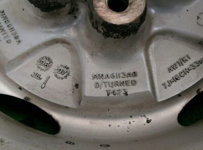 JAGUAR XJ6 / XJ8 Dimple Wheel 16x7j +33 5x120.65 CB