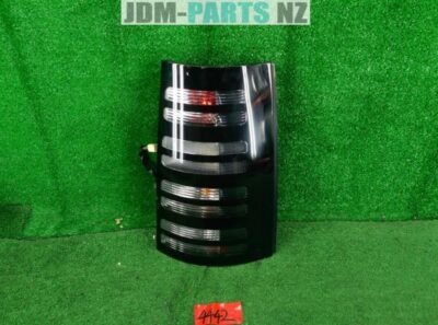 TOYOTA SIENTA NCP81 TAIL LIGHT RIGHT