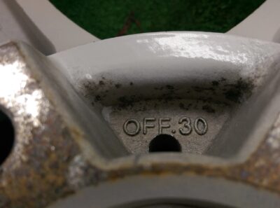 LIUFENG STRIDER 5 Spoke 18x8.5j +30 / 18x9.5j +38 5x114.3 CB