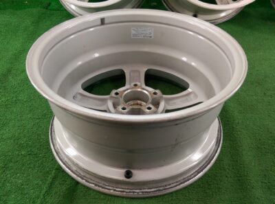 LIUFENG STRIDER 5 Spoke 18x8.5j +30 / 18x9.5j +38 5x114.3 CB