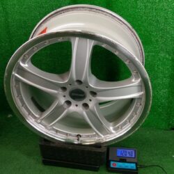 LIUFENG STRIDER 5 Spoke 18x8.5j +30 / 18x9.5j +38 5x114.3 CB