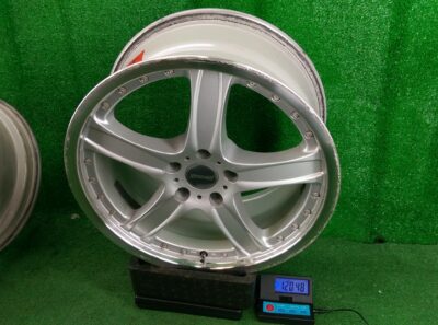 LIUFENG STRIDER 5 Spoke 18x8.5j +30 / 18x9.5j +38 5x114.3 CB