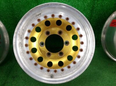 EPSILON JAPAN 3 Piece 15x6j +23 6x139.7 CB