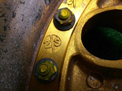 EPSILON JAPAN 3 Piece 15x6j +23 6x139.7 CB