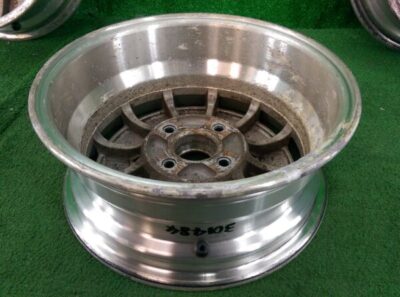 NISSAN SKYLINE R31 FACTORY 15x6j +30 4x114.3 CB