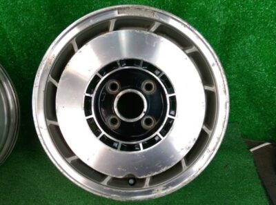 NISSAN SKYLINE R31 FACTORY 15x6j +30 4x114.3 CB