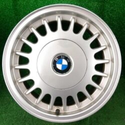 BMW Style 2 E34 FACTORY Alloy 15x7j +20 5x120 CB