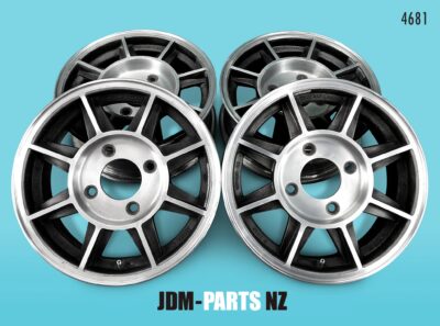 HAYASHI RACING STREET V 15x5j +37 / 15x5.5j +27 4x130 CB