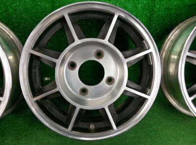 HAYASHI RACING STREET V 15x5j +37 / 15x5.5j +27 4x130 CB