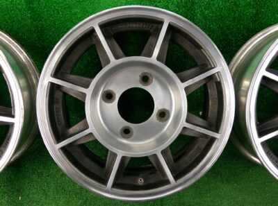 HAYASHI RACING STREET V 15x5j +37 / 15x5.5j +27 4x130 CB