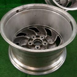 CHEVROLET CORVETTE C4 FACTORY 17x8.5j / 17x9.5j +56 5x120.65 CB