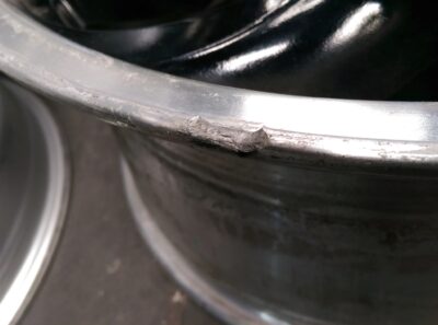 CHEVROLET CORVETTE C4 FACTORY 17x8.5j / 17x9.5j +56 5x120.65 CB