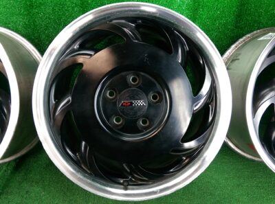 CHEVROLET CORVETTE C4 FACTORY 17x8.5j / 17x9.5j +56 5x120.65 CB
