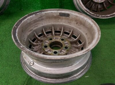 JAGUAR KENT Alloy XJ6 XJ12 / Daimler W6 Double Six 15x6j +33 5x120.65 CB