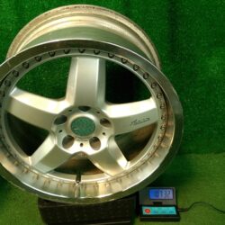 STERN HINODEX  BEAST 3 Piece 17x8j +34 / 17x9j +39 5x114.3 CB