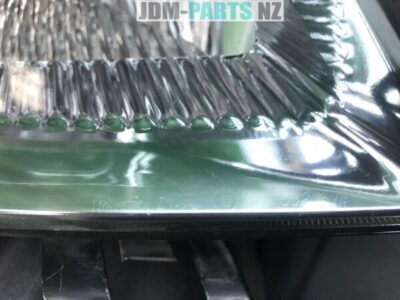 TOYOTA PRIUS NHW20 HID HEADLIGHT RIGHT