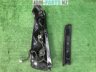 NISSAN NOTE E11 TAILLAMP / TAILLIGHT RIGHT