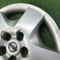 NISSAN 15inch WHEEL CAP / HUB CAP x1