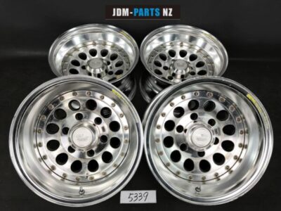 BRIDGESTONE BERG D Type 3 piece With Center Caps 15X8.5J -33 6x139.7 CB