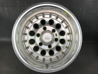 BRIDGESTONE BERG D Type 3 piece With Center Caps 15X8.5J -33 6x139.7 CB