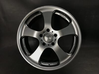 RAYS VERSUS COLLEZIONI STIVALE 17x7j +42 5x114.3 CB