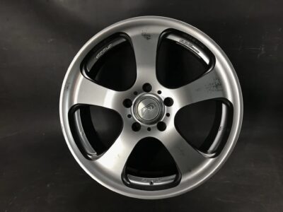 RAYS VERSUS COLLEZIONI STIVALE 17x7j +42 5x114.3 CB