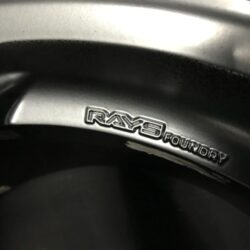 RAYS VERSUS COLLEZIONI STIVALE 17x7j +42 5x114.3 CB