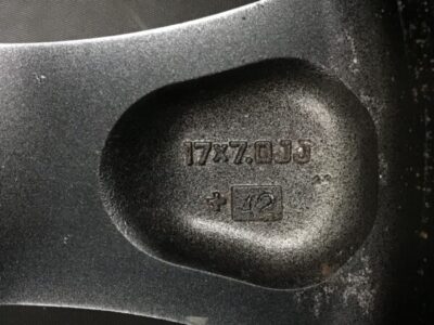 RAYS VERSUS COLLEZIONI STIVALE 17x7j +42 5x114.3 CB