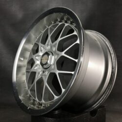 RAYS EINS KAHN 2 / Kahn II Light weight 17x9j +43 4x114.3 / 5x114.3 CB