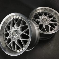 RAYS EINS KAHN 2 / Kahn II Light weight 17x9j +43 4x114.3 / 5x114.3 CB