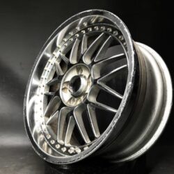 HOTSTUFF STICH MESH -2 /  3 piece 18x8.5j +33 4x114.3 / 5x114.3 CB
