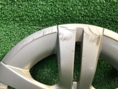 TOYOTA 15inch WHEEL CAP / HUB CAP x1