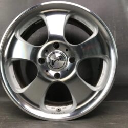 RAYS VERSUS STIVALE 16x7j +42 4x114.3 CB