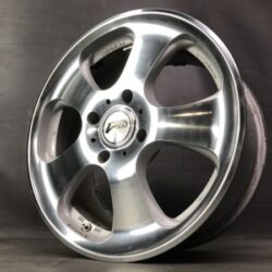 RAYS VERSUS STIVALE 16x7j +42 4x114.3 CB