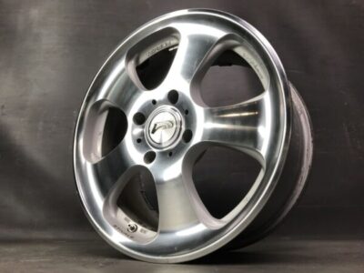 RAYS VERSUS STIVALE 16x7j +42 4x114.3 CB