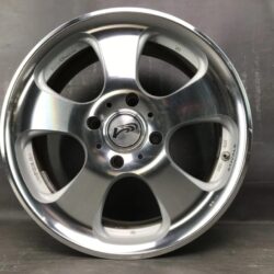 RAYS VERSUS STIVALE 16x7j +42 4x114.3 CB