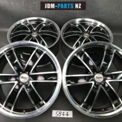 ADVANTI RACING 18x8j +35 6x139.7 CB