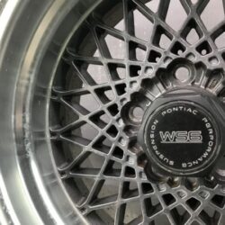 Pontiac Firebird  TRANS AM GTA WS6 MESH 16x8j +0 / +16 5x120.65 CB