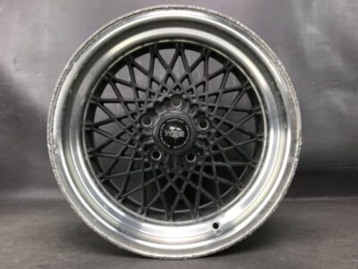Pontiac Firebird TRANS AM GTA WS6 MESH 16x8j +0 / +16 5x120.65 CB