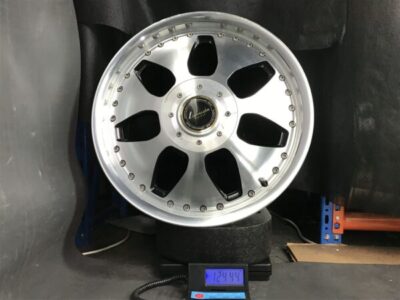 BRIDGESTONE LOWENZAHN SUV2 / SUV II 18x7.5j +25 6x139.7 CB