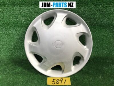 NISSAN 14inch WHEEL CAP / HUB CAP x1