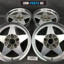 MOMO ITALY Five Star  / 5 STAR / MOMO PENTA 16x8j +11 5x114.3 CB