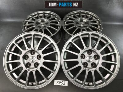 OZ RACING MITSUBISHI Lancer EVO 6 FACTORY 17x7.5j +38 5x114.3 CB