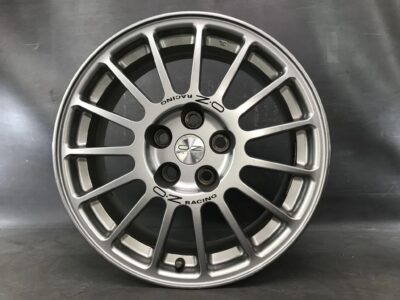 OZ RACING MITSUBISHI Lancer EVO 6 FACTORY 17x7.5j +38 5x114.3 CB