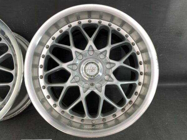 RAYS EINS KAHN 2 / Kahn II Light weight 17x9j +43 4x114.3 / 5x114.3 CB:73 x2 - Image 5