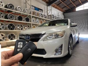 TOYOTA-Camry-Hybrid-AVV50-Push-start-Smart-remote-key-Duplication
